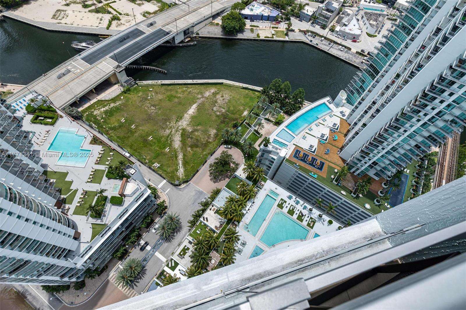 The Ivy at 90 3 St, Miami, FL 33130 - For Sale photo 19