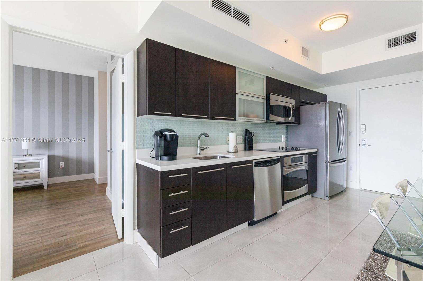 The Ivy at 90 3 St, Miami, FL 33130 - For Sale photo 7