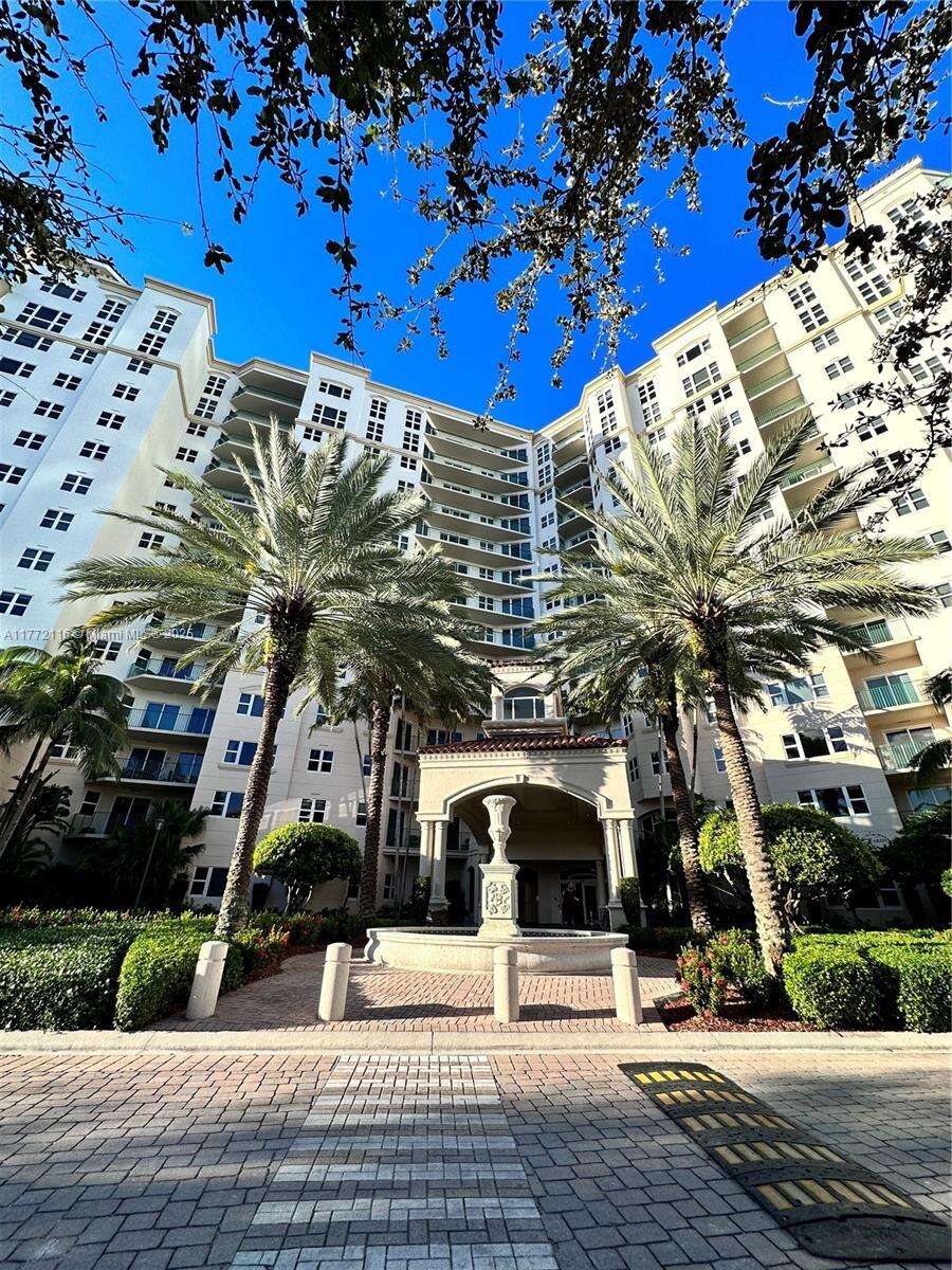 Turnberry Village South at 19900 Country Club Dr, Aventura, FL 33180 - For Sale photo 1