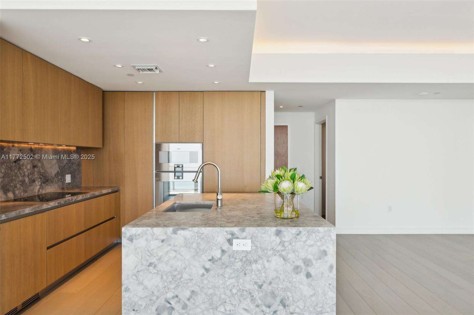 FIVE PARK - 500 Alton Rd, Miami Beach, FL 33139 | Picture 17