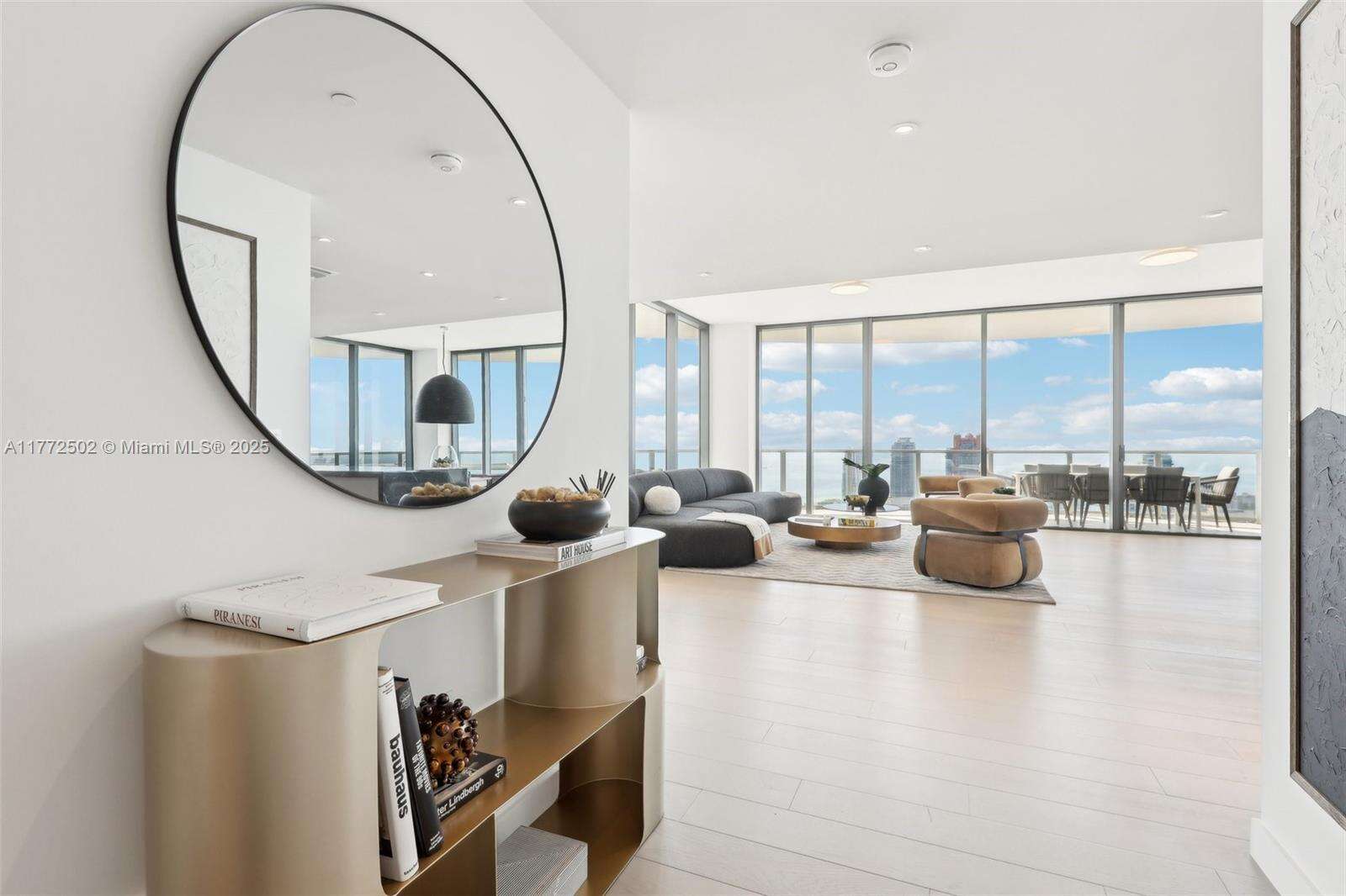 FIVE PARK - 500 Alton Rd, Miami Beach, FL 33139 | Picture 5