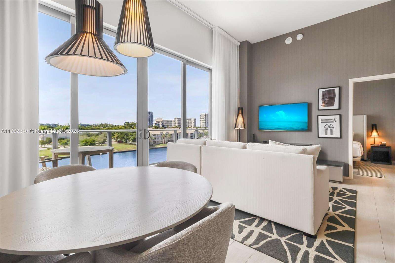 Hyde Beach House at 4010 Ocean Dr, Hollywood, FL 33019 - For Sale photo 17