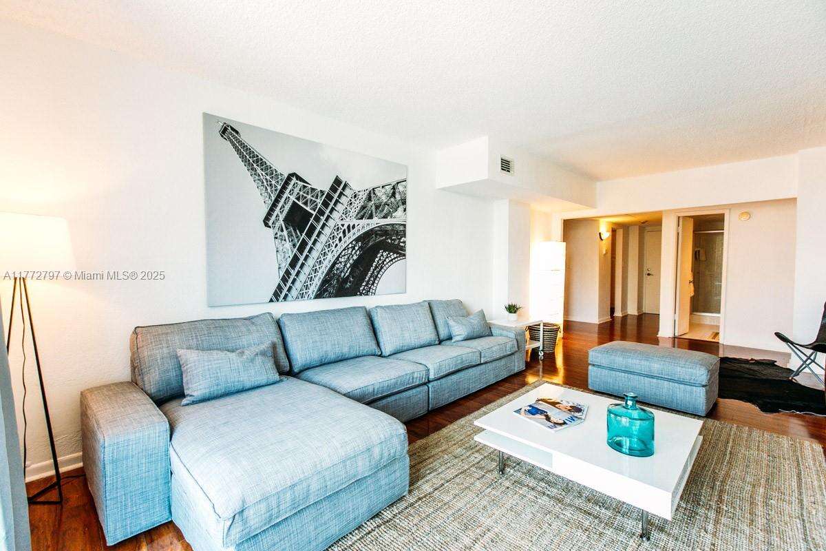 Ocean Reserve at 19370 Collins Ave, Sunny Isles Beach, FL 33160 - For Sale photo 2