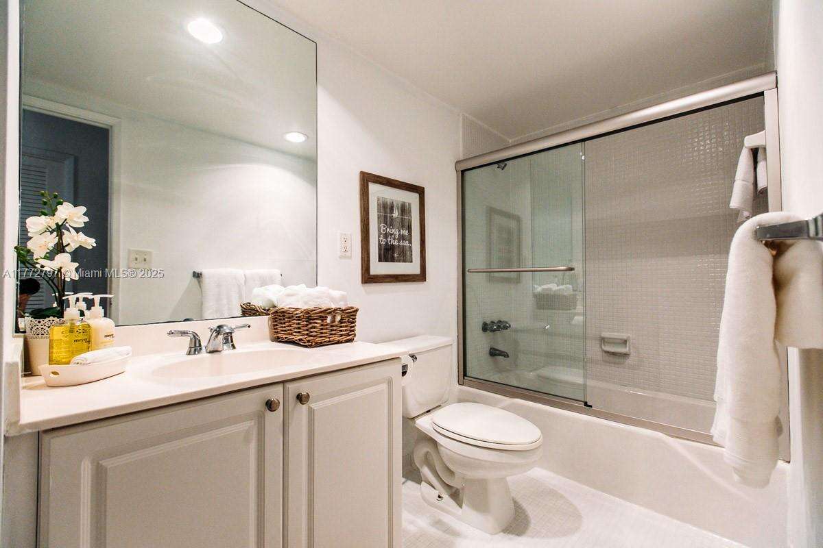Ocean Reserve at 19370 Collins Ave, Sunny Isles Beach, FL 33160 - For Sale photo 15