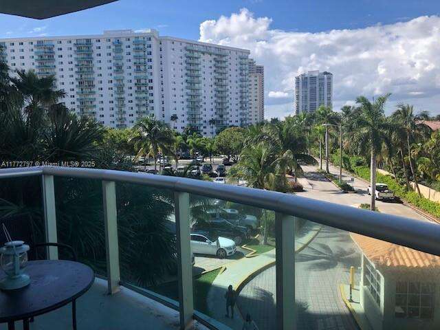 Ocean Reserve at 19370 Collins Ave, Sunny Isles Beach, FL 33160 - For Sale photo 21