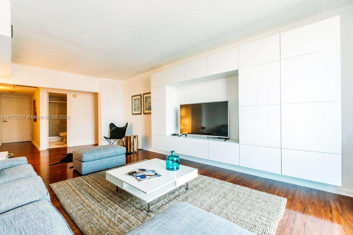 Ocean Reserve at 19370 Collins Ave, Sunny Isles Beach, FL 33160 - For Sale photo 4