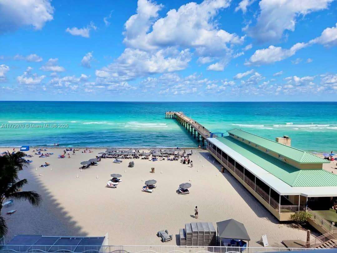 La Perla at 16699 Collins Ave, Sunny Isles Beach, FL 33160 - For Sale photo 1
