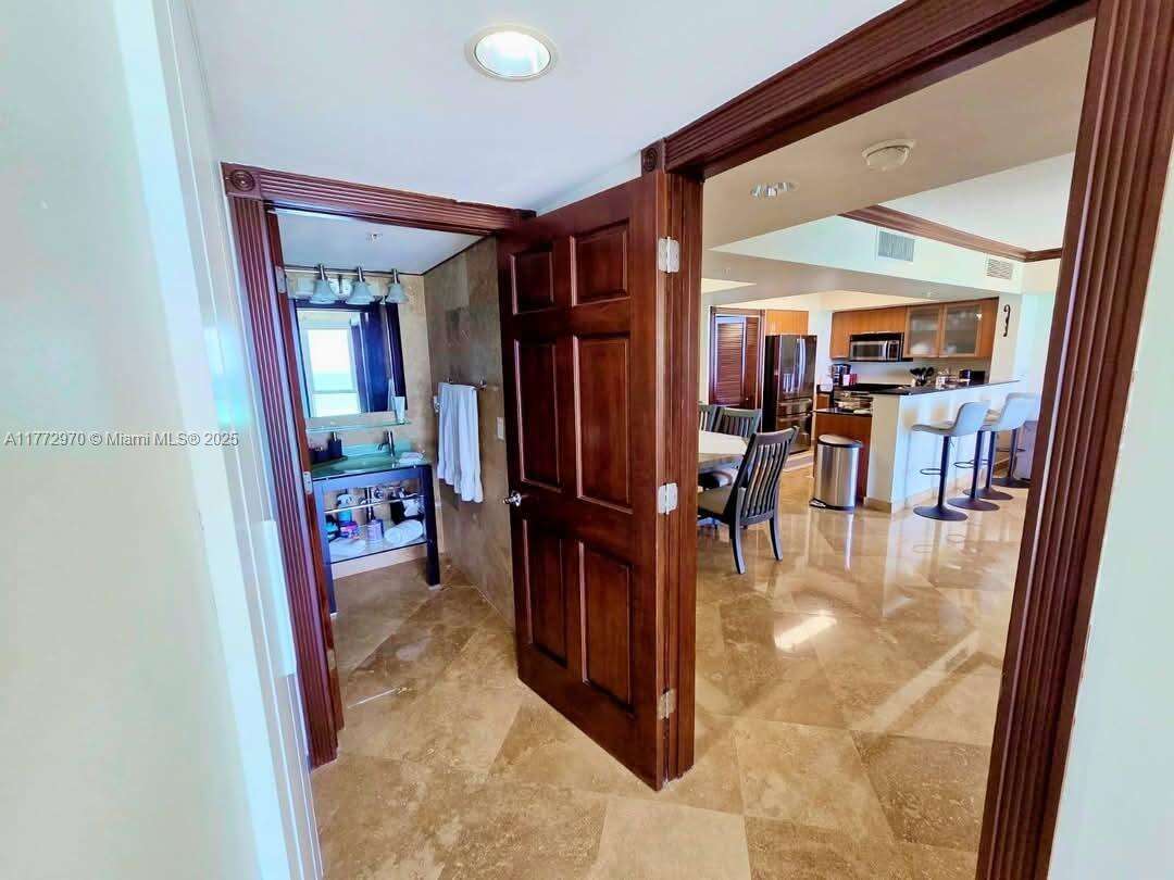La Perla at 16699 Collins Ave, Sunny Isles Beach, FL 33160 - For Sale photo 15