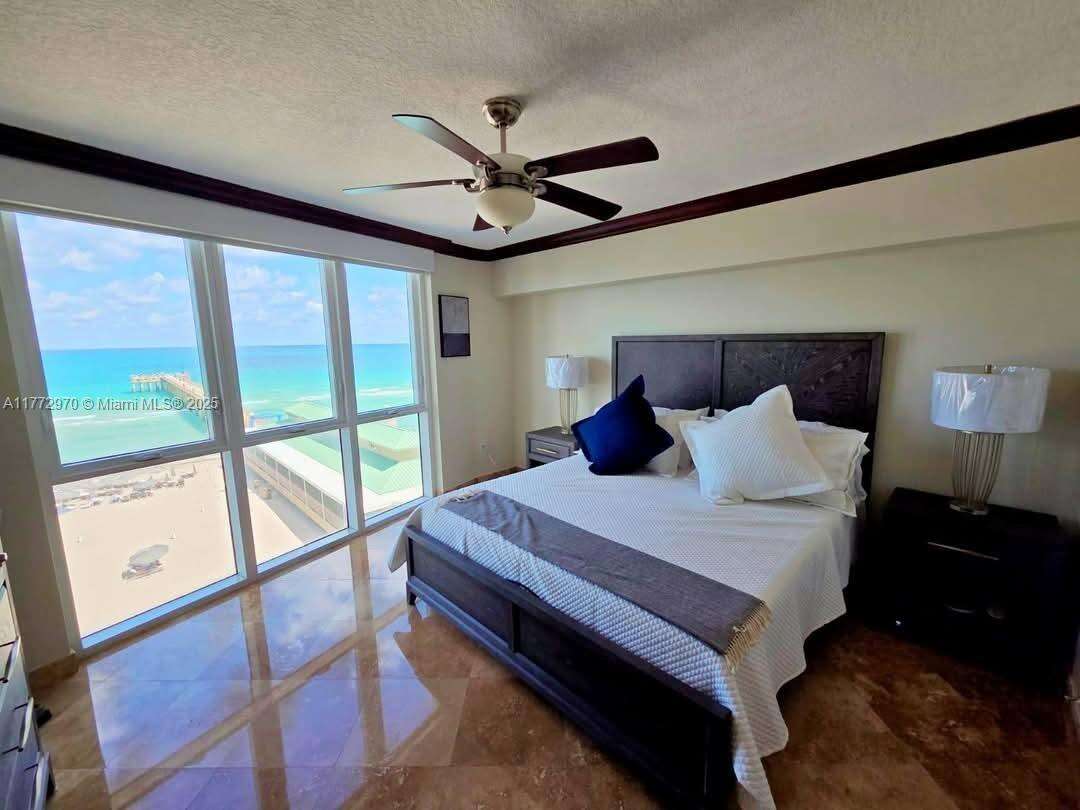 La Perla at 16699 Collins Ave, Sunny Isles Beach, FL 33160 - For Sale photo 10