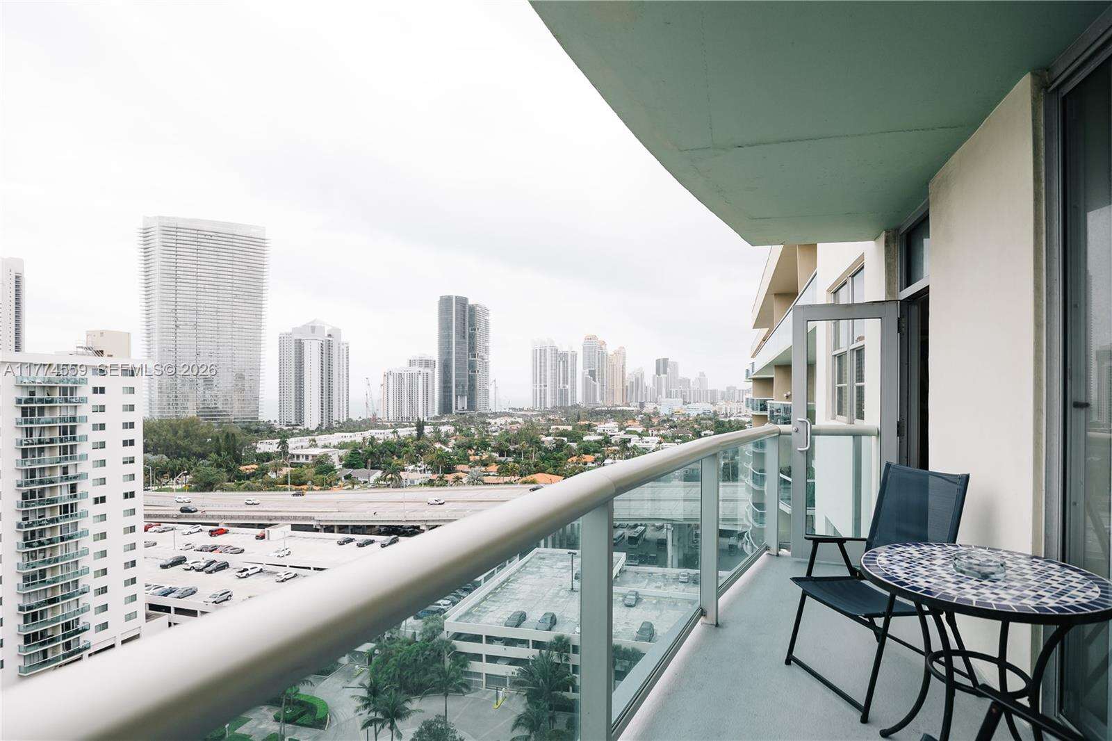 Oceanview Building A Condos for Sale & Rent | Picture 1