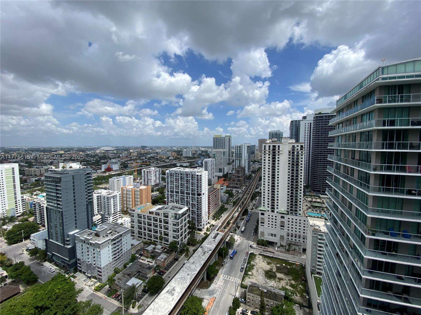 Axis On Brickell at 79 12 St, Miami, FL 33130 - For Sale photo 11