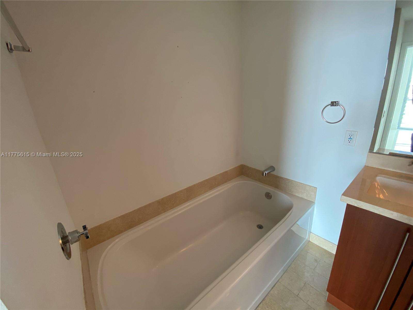 Axis On Brickell at 79 12 St, Miami, FL 33130 - For Sale photo 4