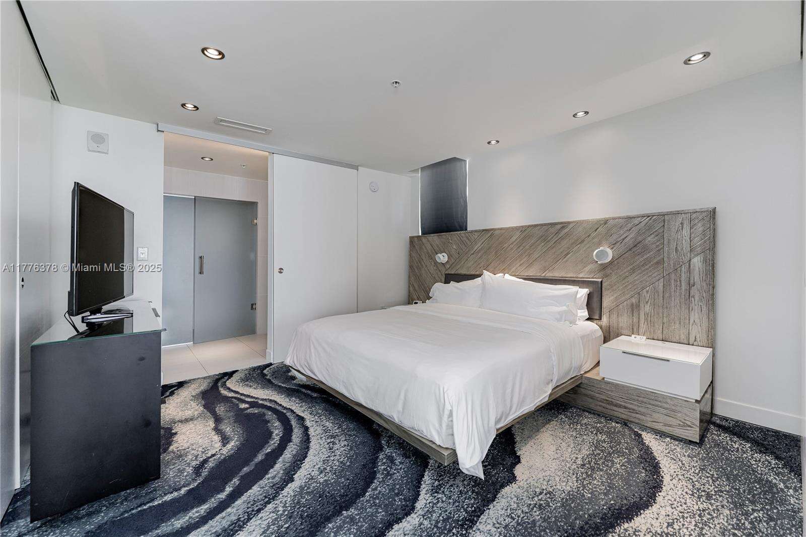 The W Hotel Residences at 3101 Bayshore Dr, Fort Lauderdale, FL 33304 - For Sale photo 2