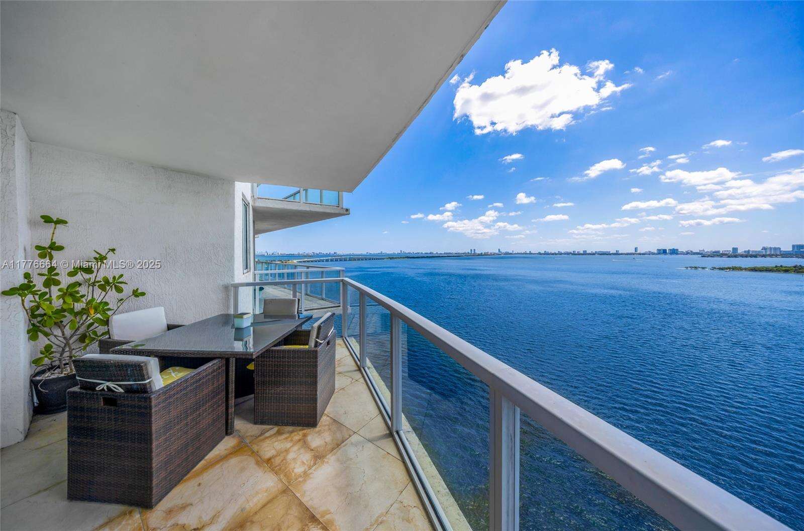 Onyx On The Bay Condos for Sale & Rent | Picture 1