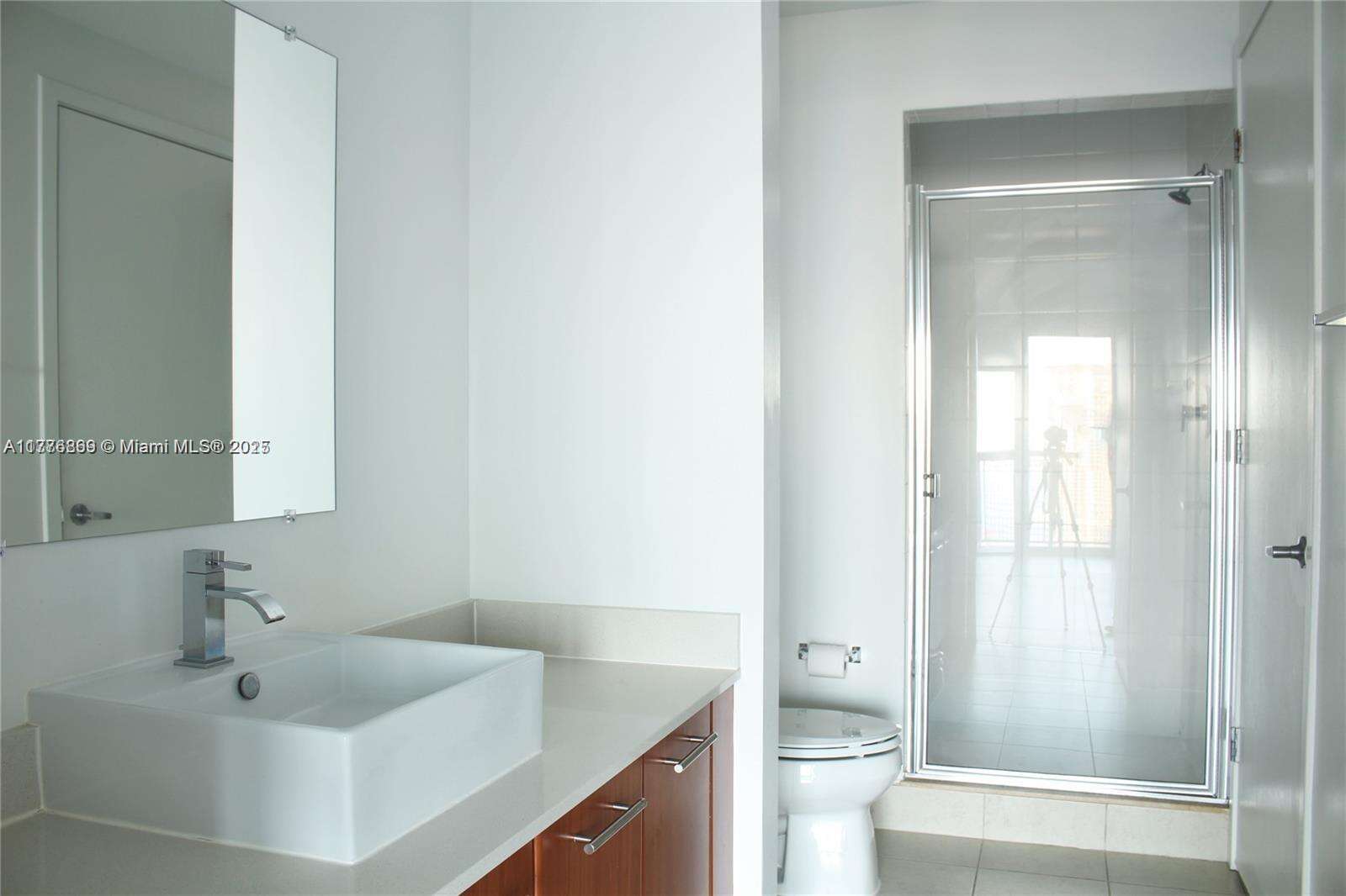 Four Midtown at 3301 1 Ave, Miami, FL 33137 - For Sale photo 10