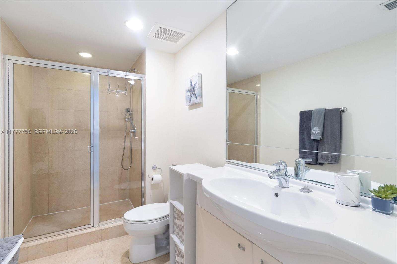 The Beach Club Two at 1830 Ocean Dr, Hallandale Beach, FL 33009 - For Sale photo 14