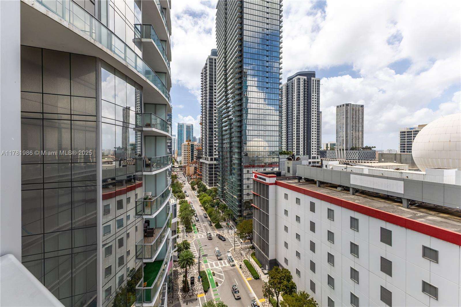 Paramount Miami Worldcenter at 851 1 Ave, Miami, FL 33132 - For Sale photo 10