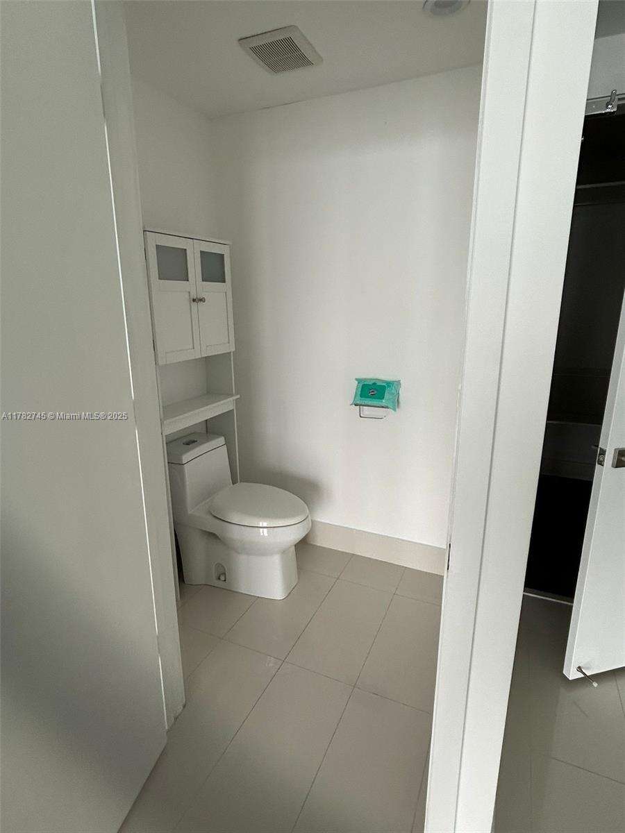 Paraiso Bay at Miami, FL 33137 - For Sale photo 4