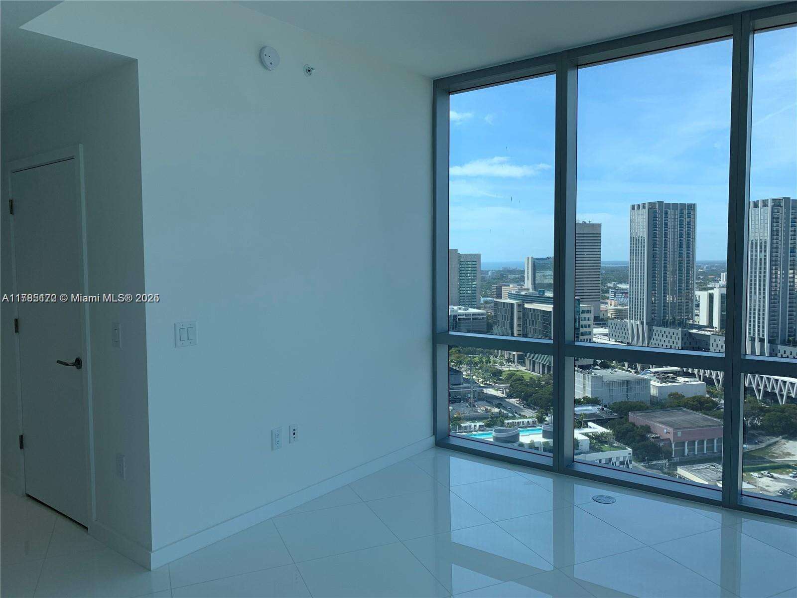 Paramount Miami Worldcenter at 851 1 Ave, Miami, FL 33132 - For Sale photo 15