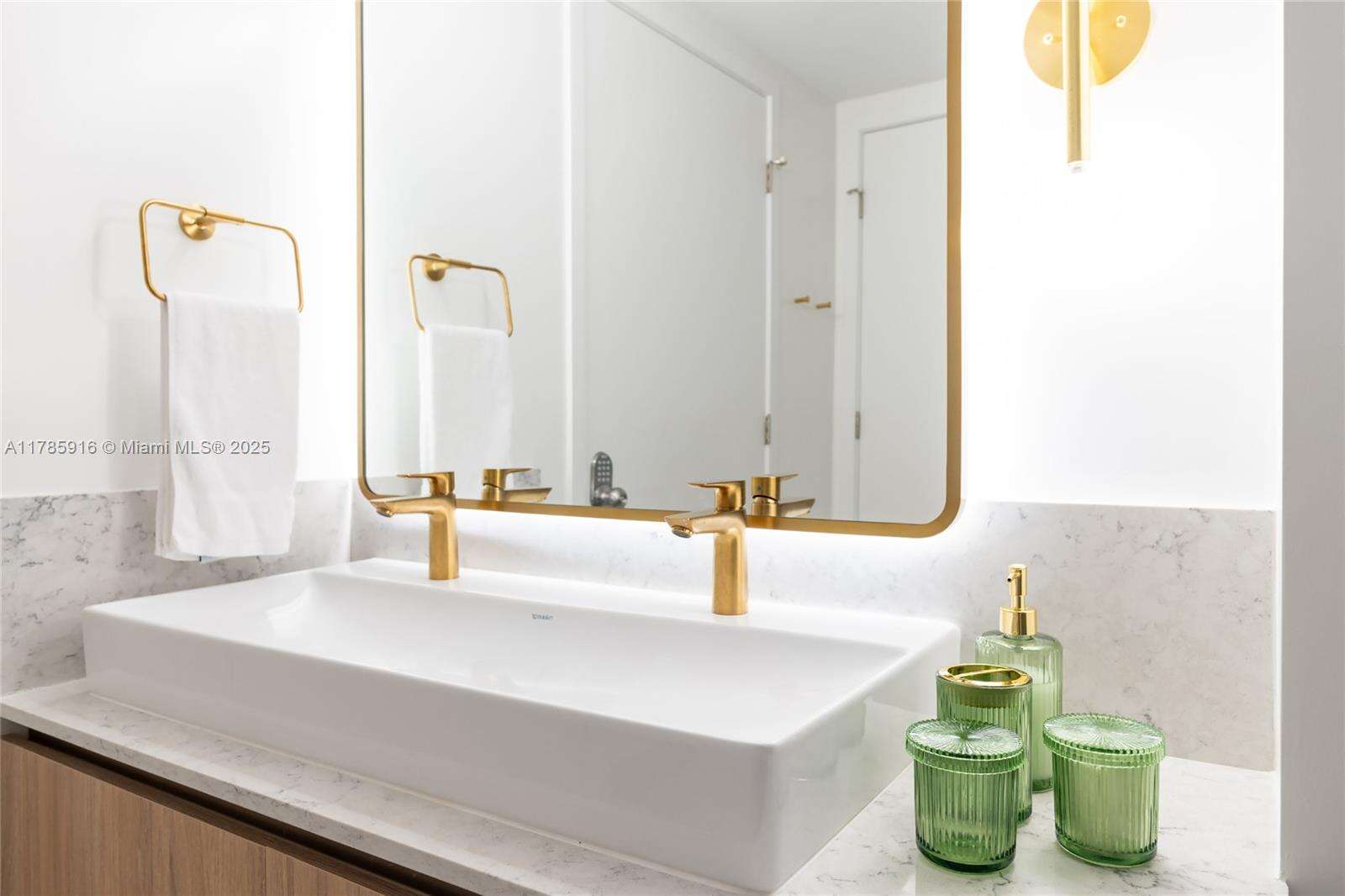 159 NE 6TH STREET - 159 6th St, Miami, FL 33132 | Picture 25