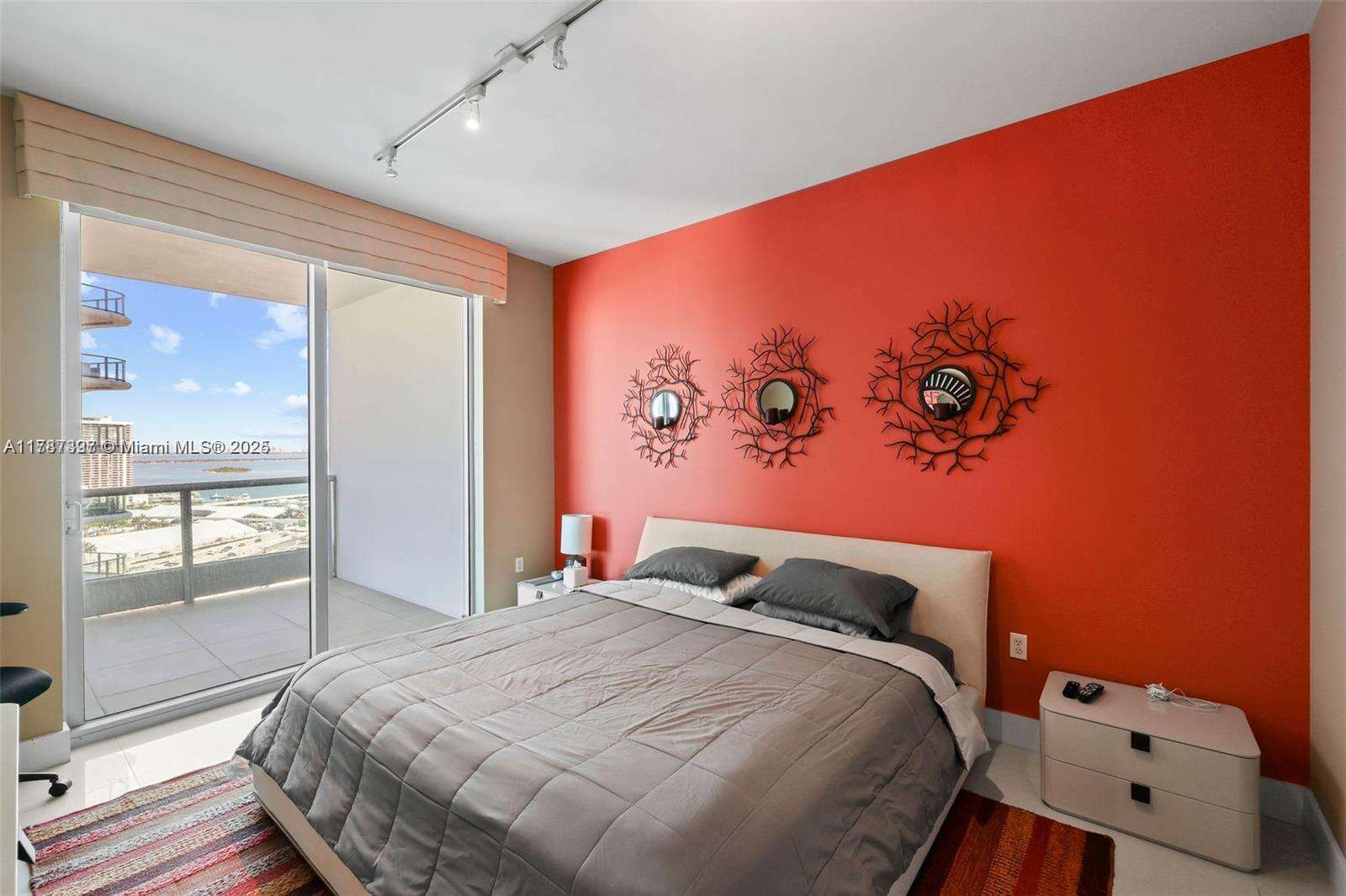 900 Biscayne at 900 Biscayne Blvd, Miami, FL 33132 - For Sale photo 11