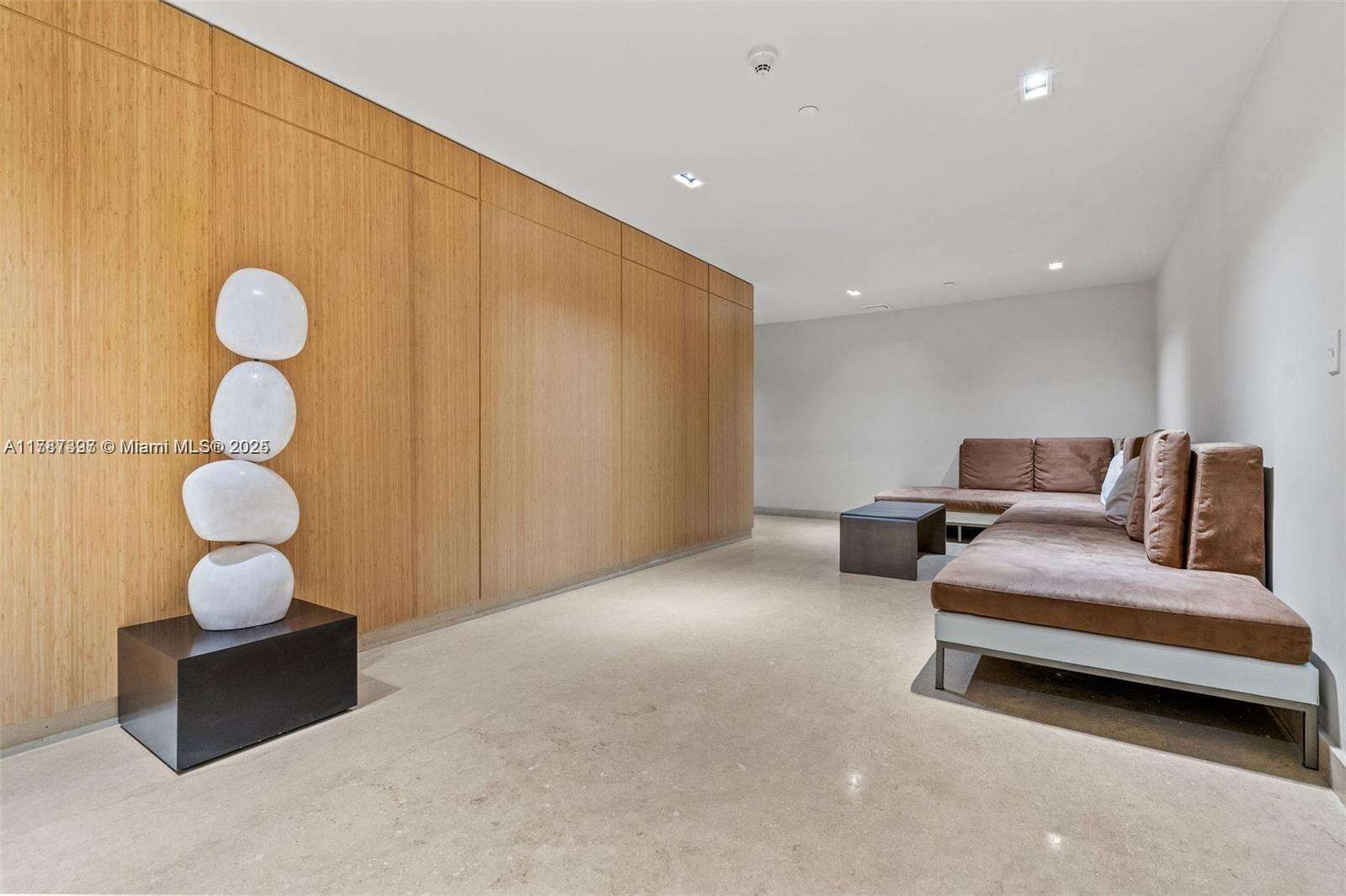 900 Biscayne at 900 Biscayne Blvd, Miami, FL 33132 - For Sale photo 23