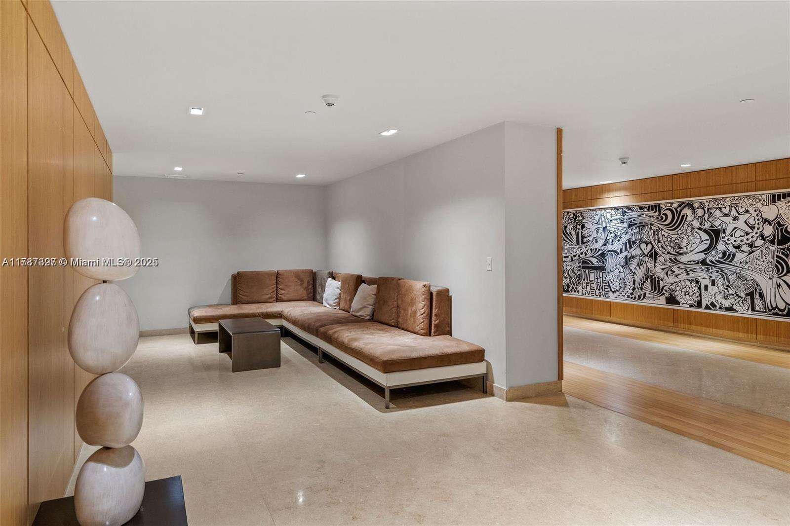 900 Biscayne at 900 Biscayne Blvd, Miami, FL 33132 - For Sale photo 25