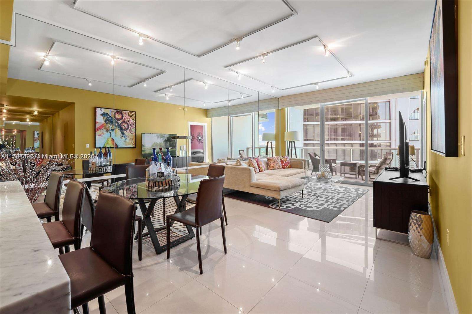 900 Biscayne at 900 Biscayne Blvd, Miami, FL 33132 - For Sale photo 5