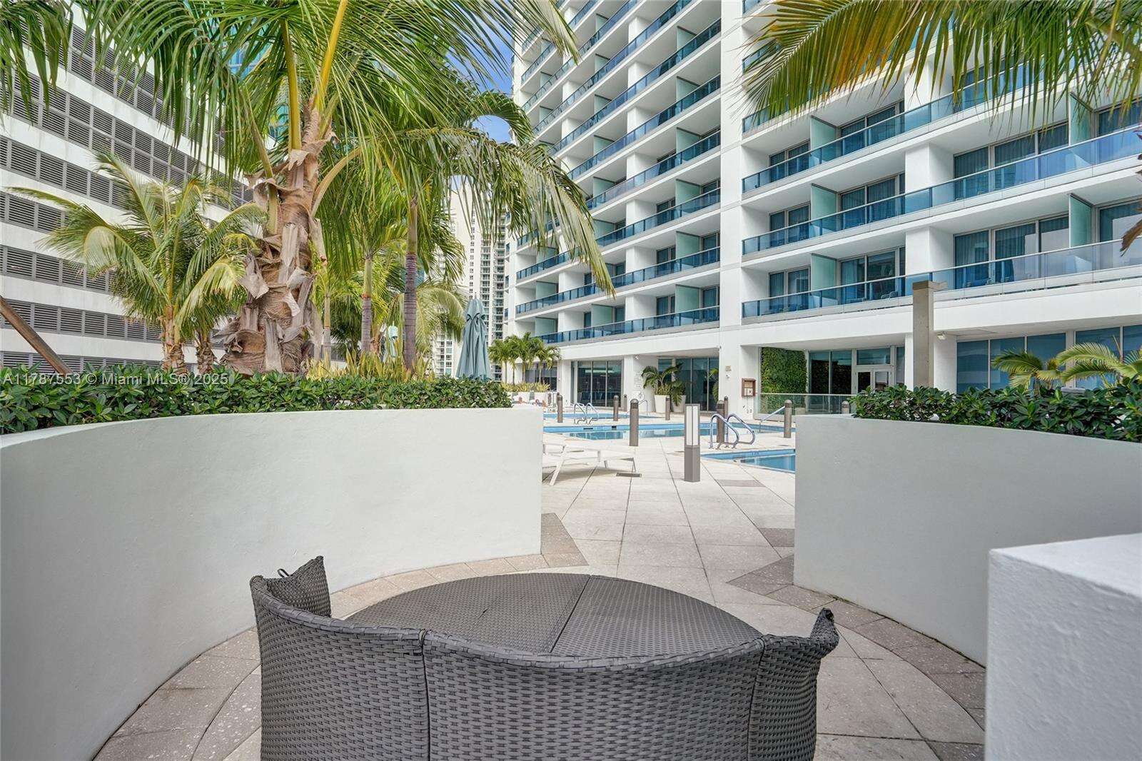 Epic Residences at 200 Biscayne Blvd Way, Miami, FL 33131 - For Sale photo 21