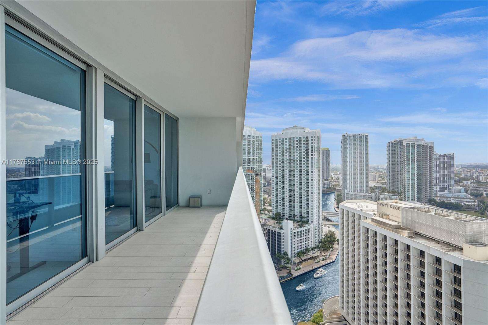 Epic Residences at 200 Biscayne Blvd Way, Miami, FL 33131 - For Sale photo 10