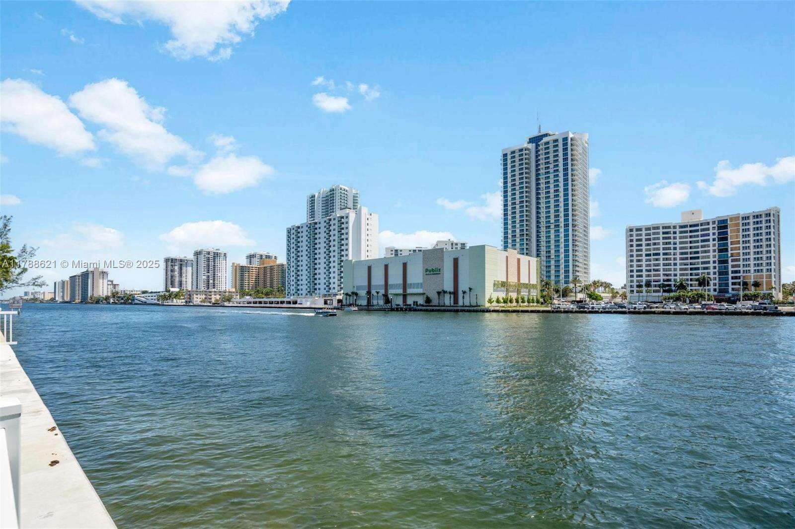 The Towers Of Oceanview South Condos for Sale & Rent | Picture 1