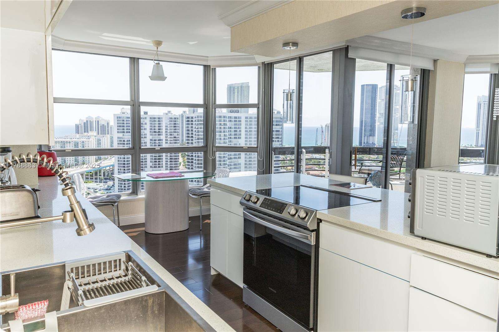 Mystic Pointe Tower 500 at 3530 Mystic Pointe Dr, Aventura, FL 33180 - For Sale photo 13