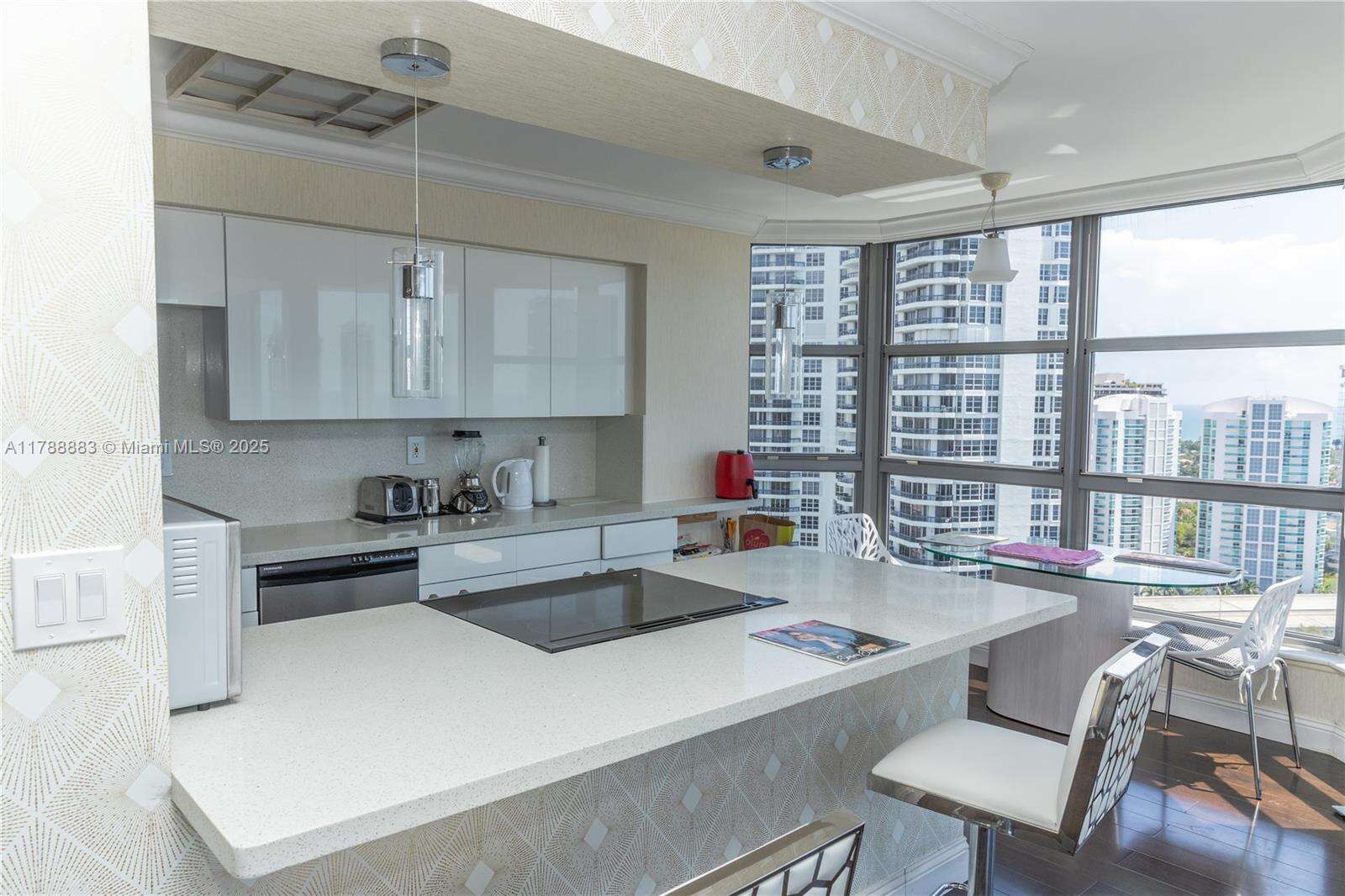 Mystic Pointe Tower 500 at 3530 Mystic Pointe Dr, Aventura, FL 33180 - For Sale photo 10