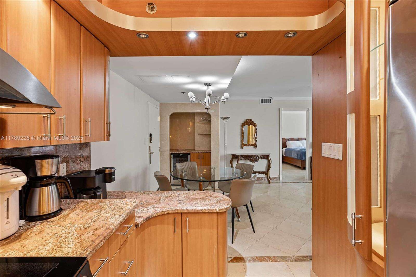 The Alexander at 5225 Collins Ave, Miami Beach, FL 33140 - For Sale photo 11