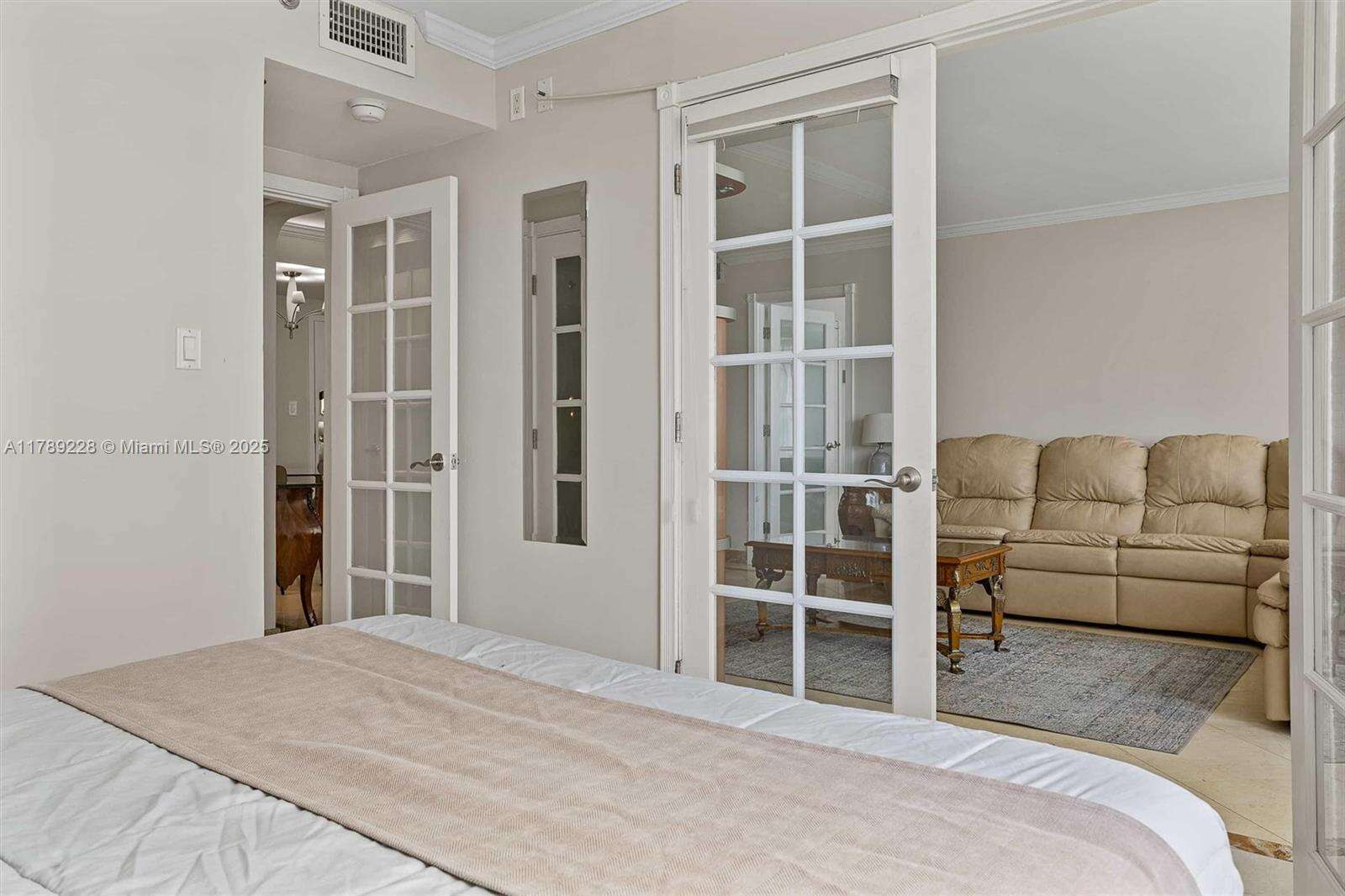 The Alexander at 5225 Collins Ave, Miami Beach, FL 33140 - For Sale photo 13