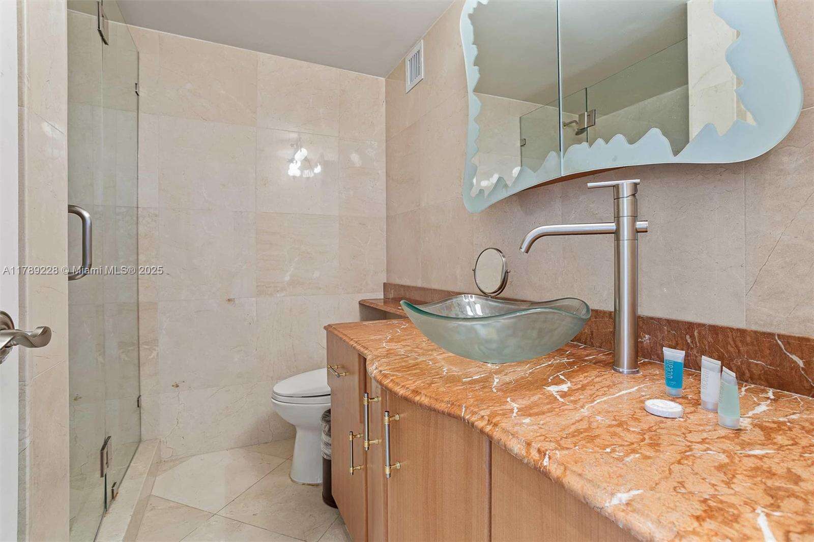The Alexander at 5225 Collins Ave, Miami Beach, FL 33140 - For Sale photo 15