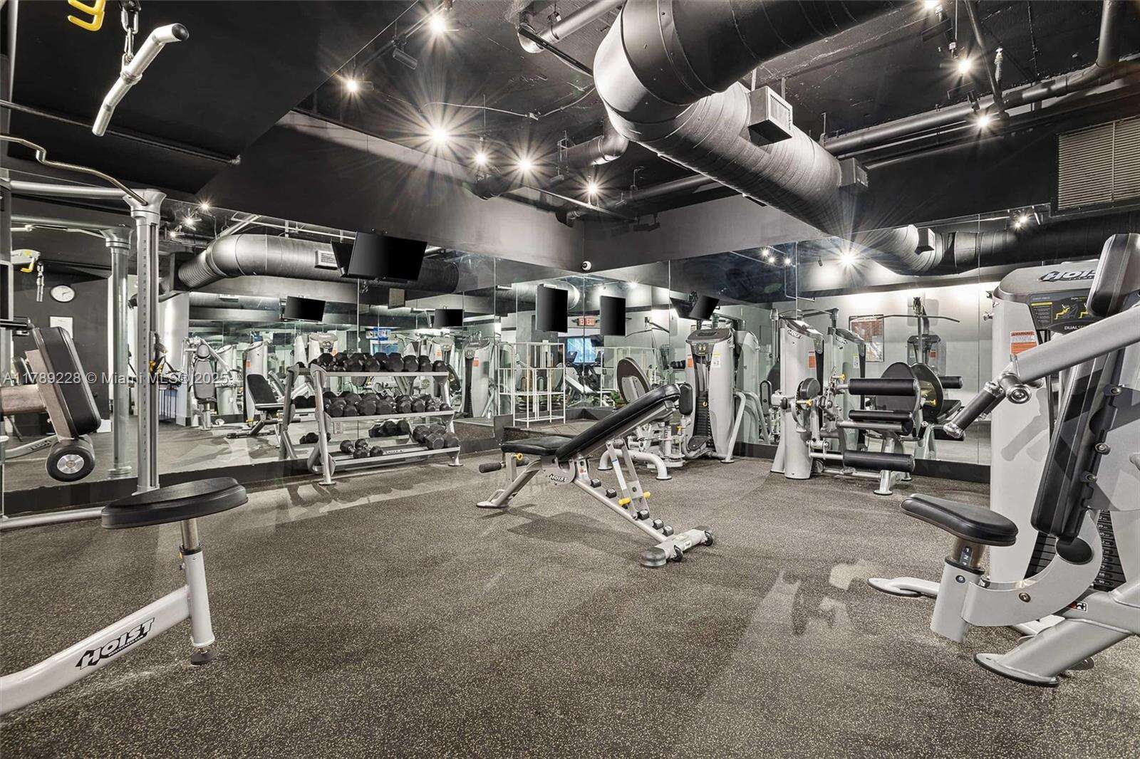 The Alexander at 5225 Collins Ave, Miami Beach, FL 33140 - For Sale photo 46