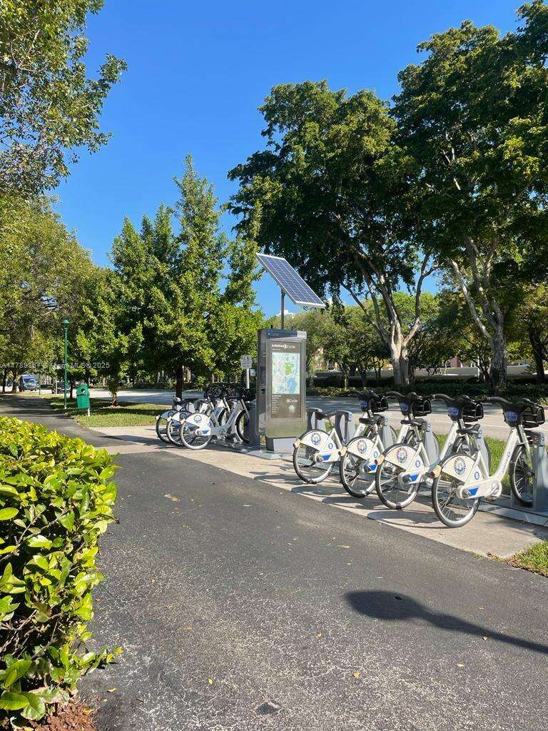 Turnberry Village North at 20000 Country Club Dr, Aventura, FL 33180 - For Sale photo 21