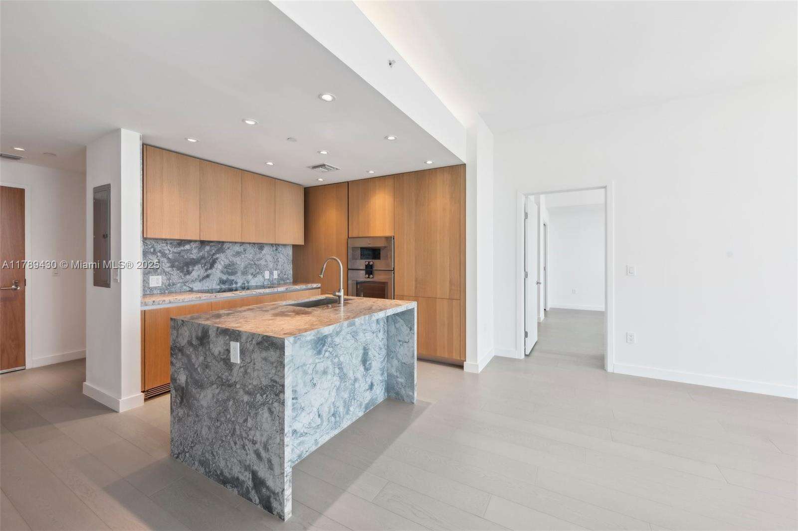 FIVE PARK - 500 Alton Rd, Miami Beach, FL 33139 | Picture 9