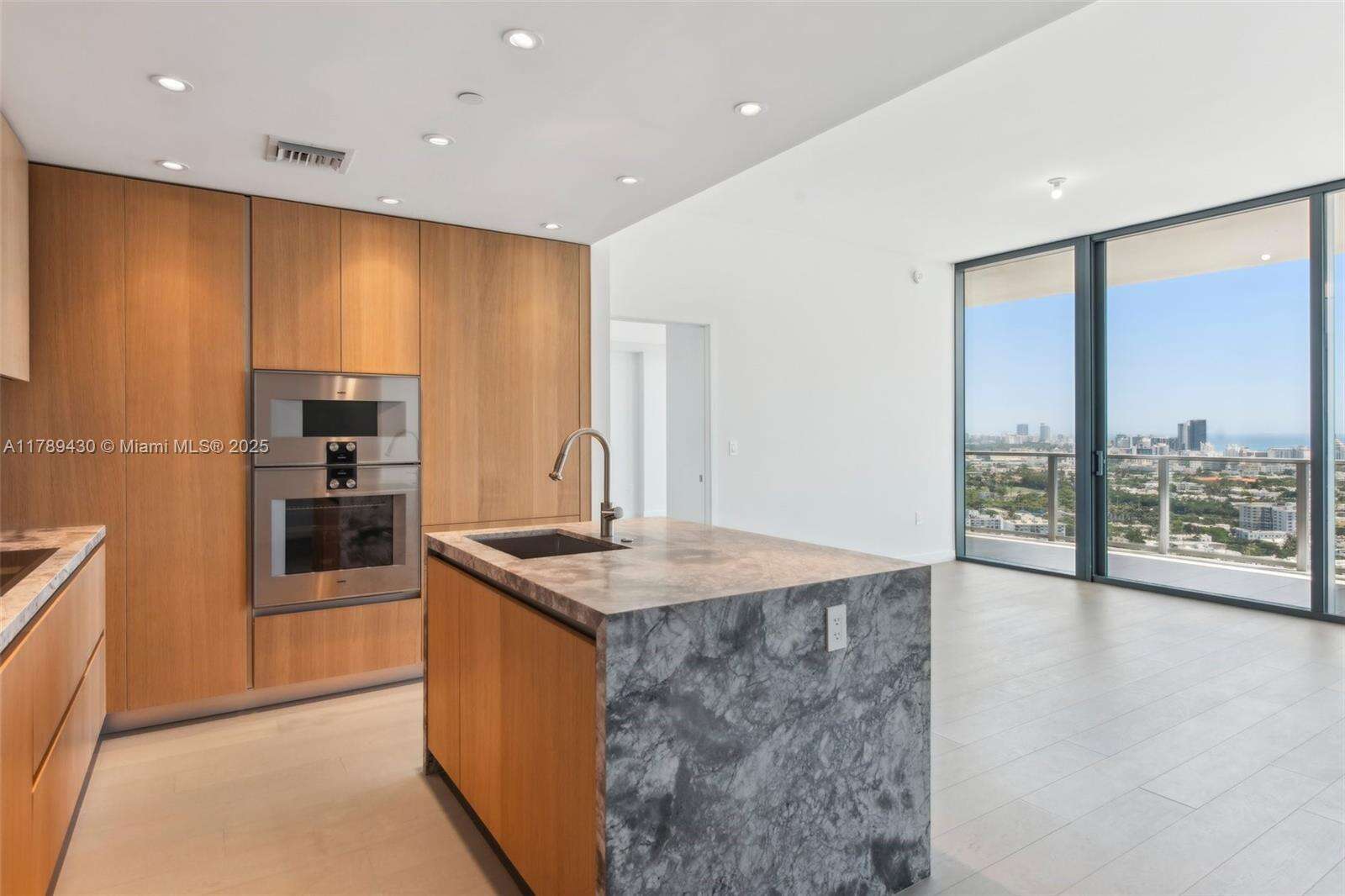 FIVE PARK - 500 Alton Rd, Miami Beach, FL 33139 | Picture 10