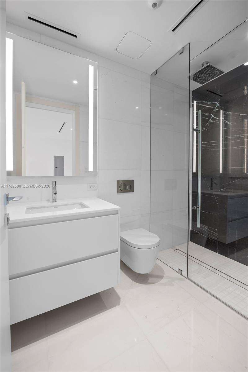 ASTON MARTIN RESIDENCES - 300 Biscayne Blvd Way, Miami, FL 33131 | Picture 19