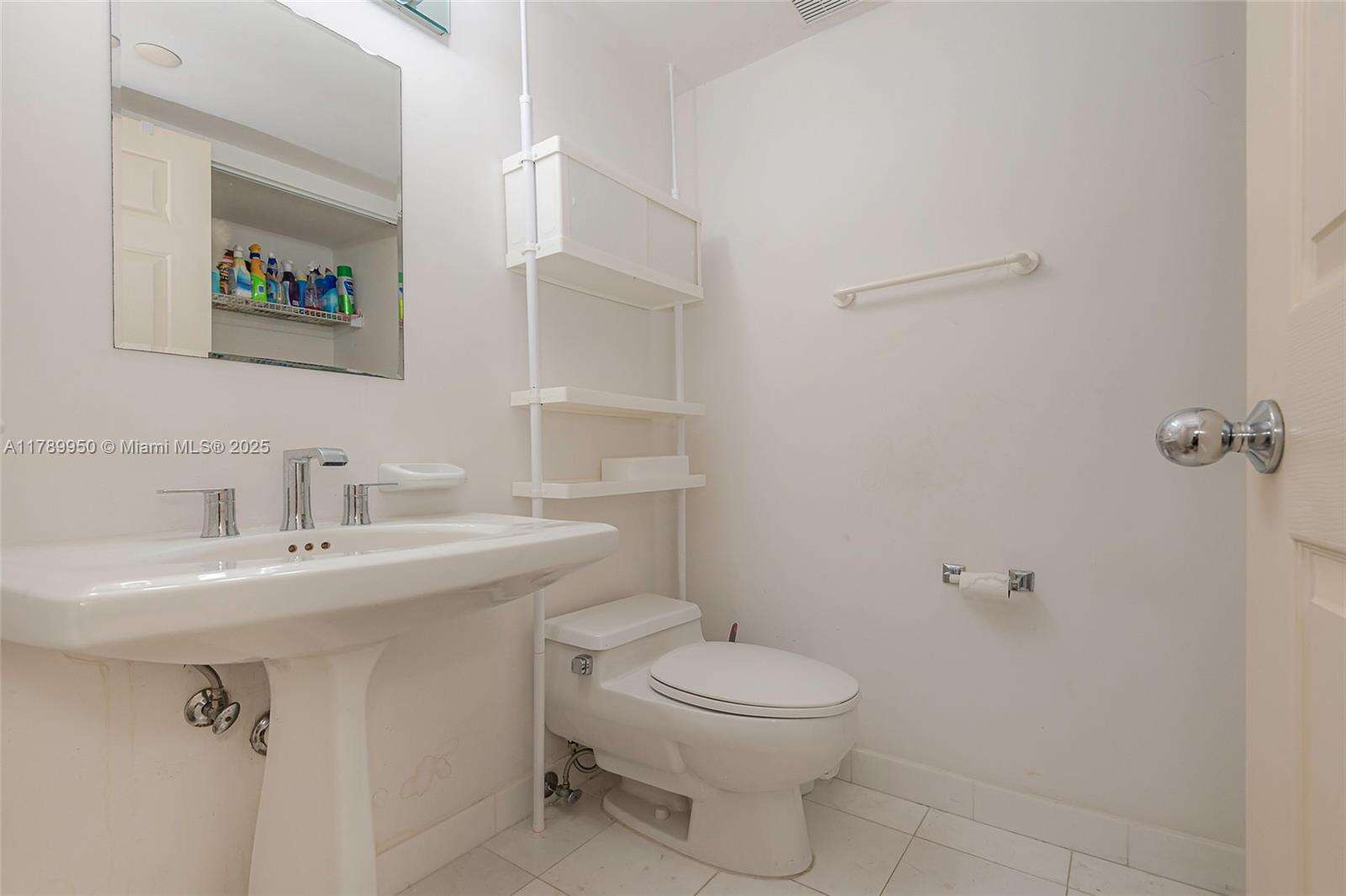 Mystic Pointe Tower 500 at 3530 Mystic Pointe Dr, Aventura, FL 33180 - For Sale photo 15