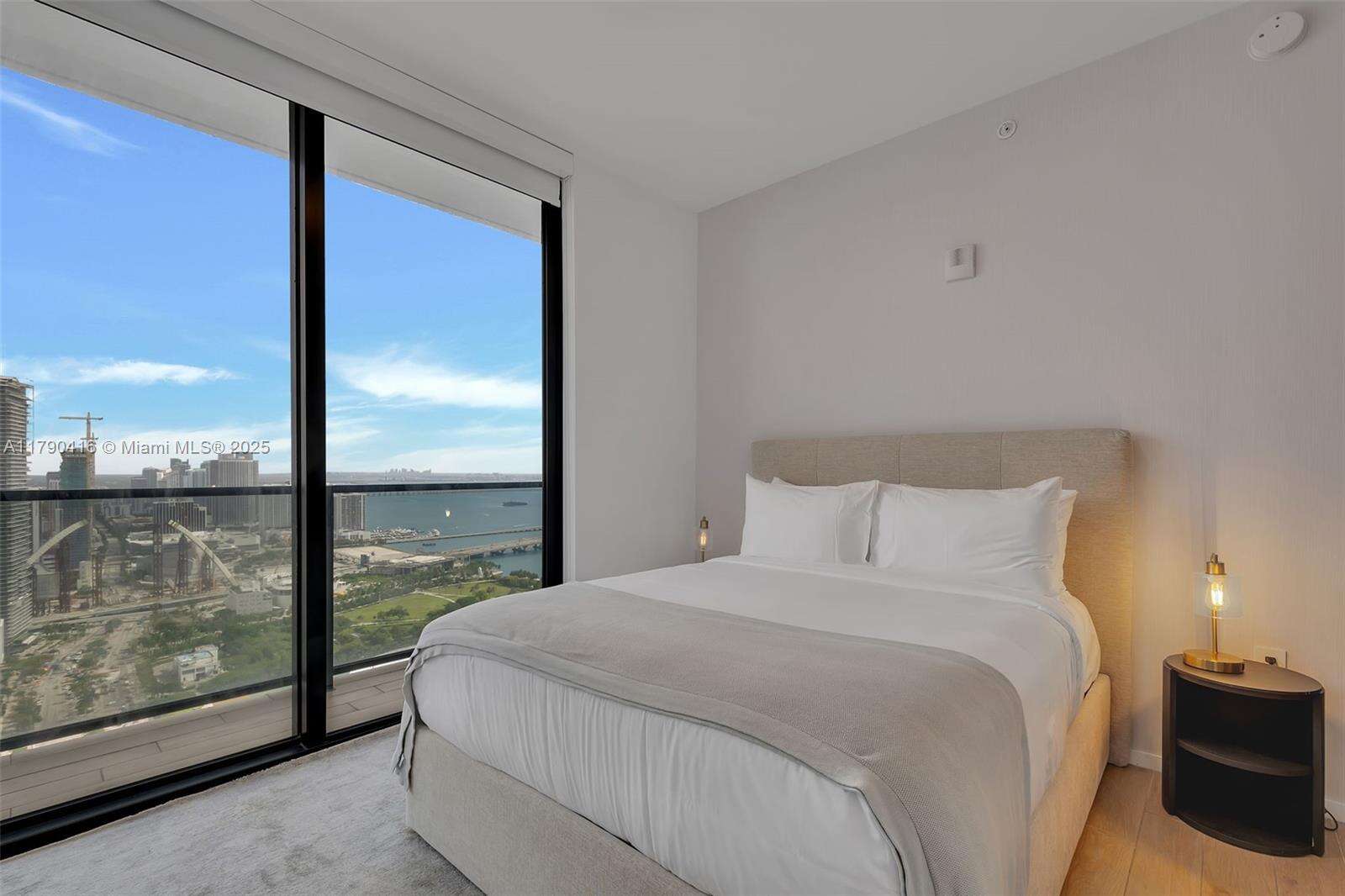 398 NE 5TH STREET - 398 5th St, Miami, FL 33132 | Picture 7