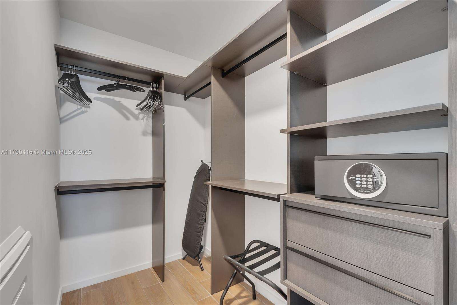 398 NE 5TH STREET - 398 5th St, Miami, FL 33132 | Picture 9