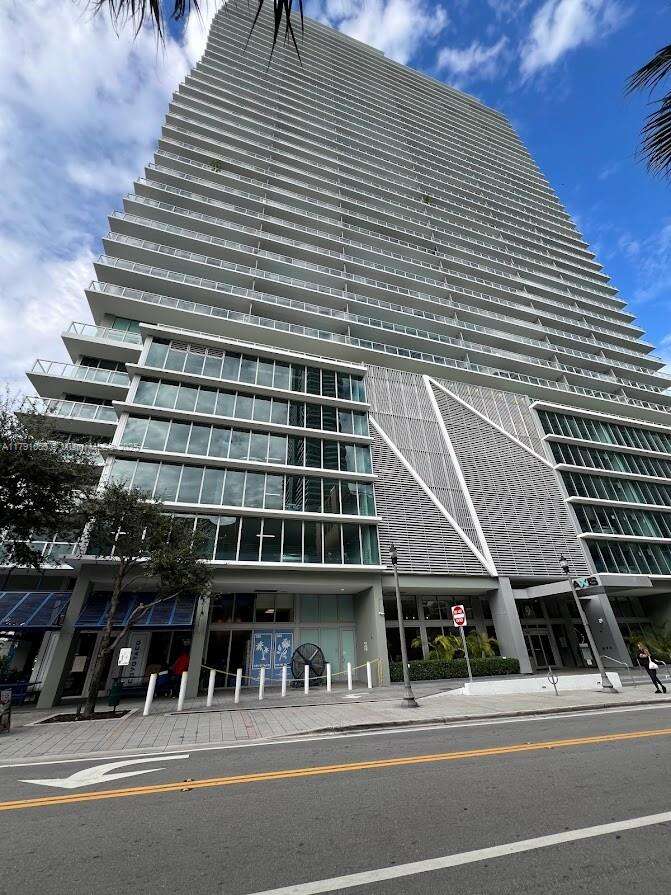 Axis On Brickell at 79 12th St, Miami, FL 33130 - For Sale photo 2
