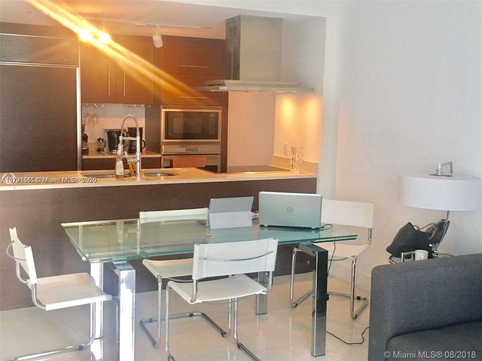 Icon Brickell 3 at 485 Brickell Ave, Miami, FL 33131 - For Sale photo 4