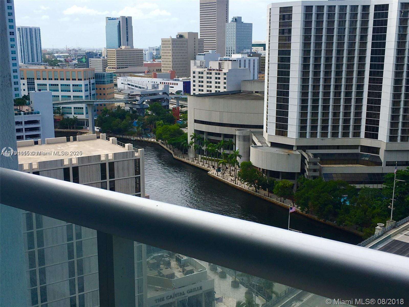 Icon Brickell 3 at 485 Brickell Ave, Miami, FL 33131 - For Sale photo 7