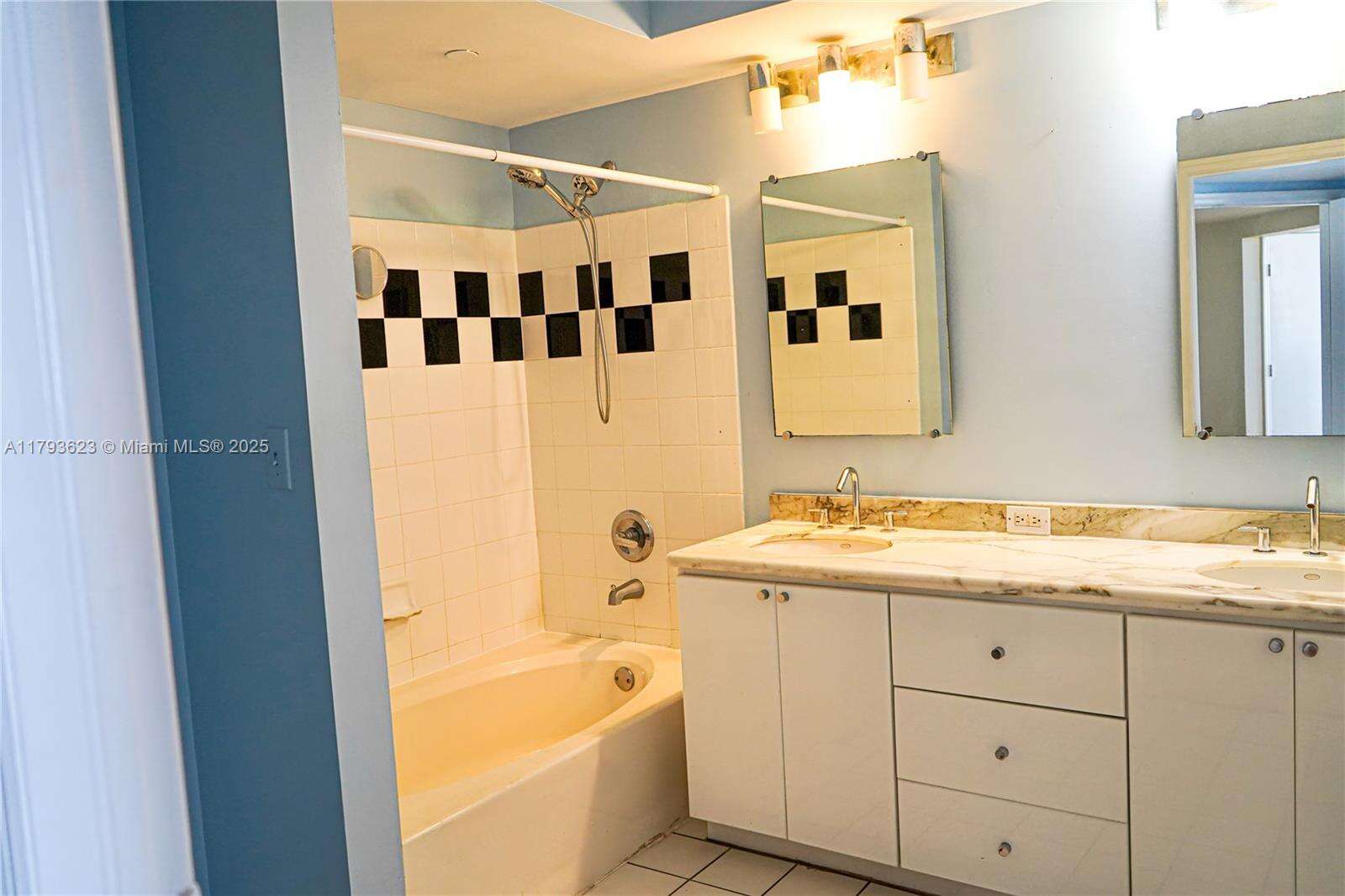 The Waverly at 1330 W Ave, Miami Beach, FL 33139 - For Sale photo 14