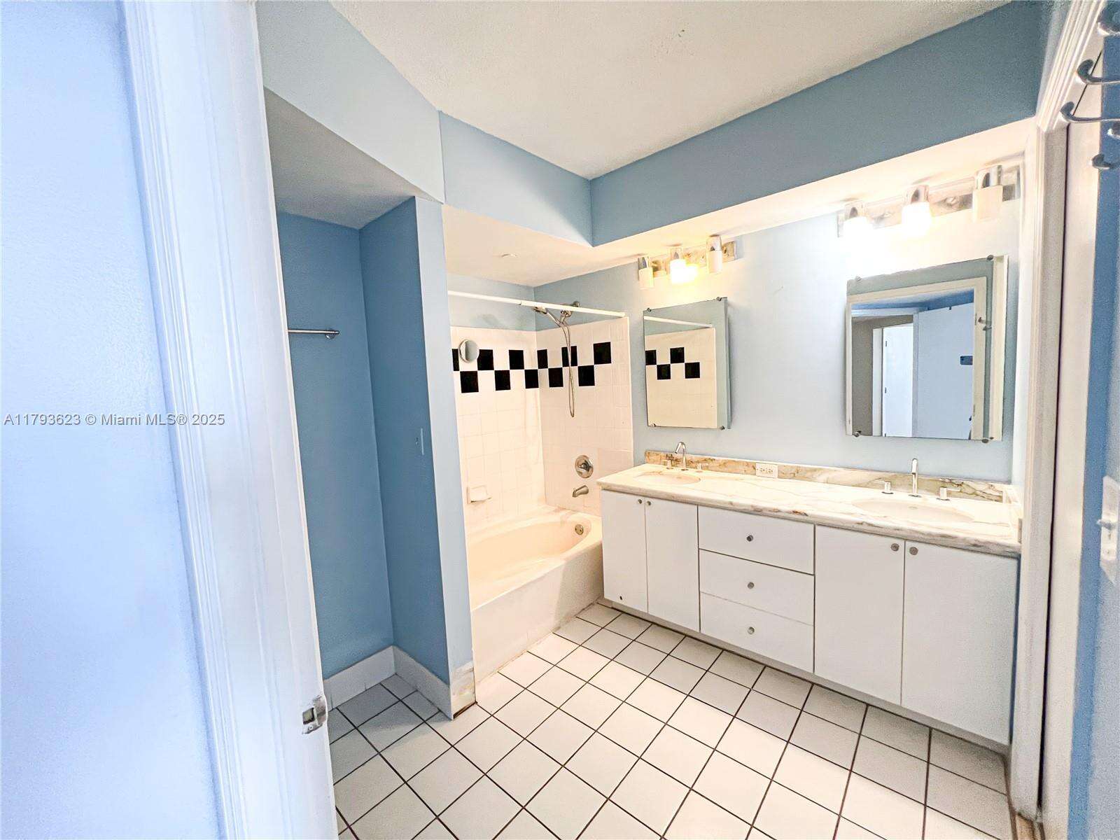 The Waverly at 1330 W Ave, Miami Beach, FL 33139 - For Sale photo 15