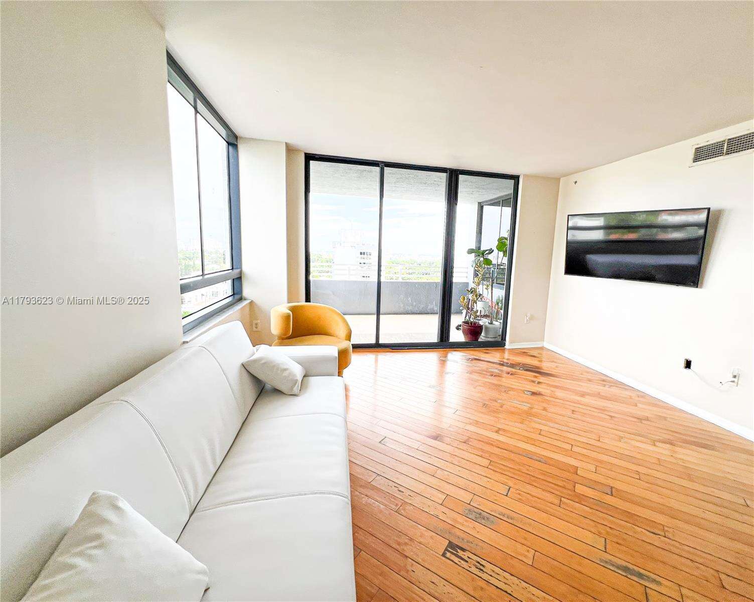 The Waverly at 1330 W Ave, Miami Beach, FL 33139 - For Sale photo 5